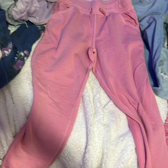 This is a bundle of 3 gap hoodie and 1 sweat pants cat and jack . - Picture 8 of 10